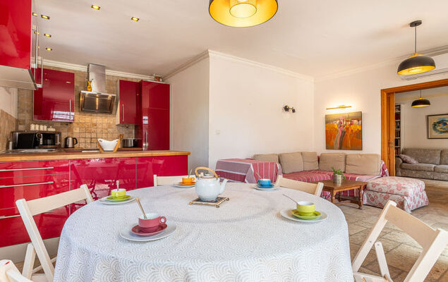 Lou Clapas - Photo 3