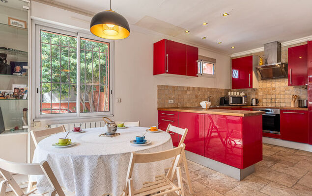 Lou Clapas - Photo 9